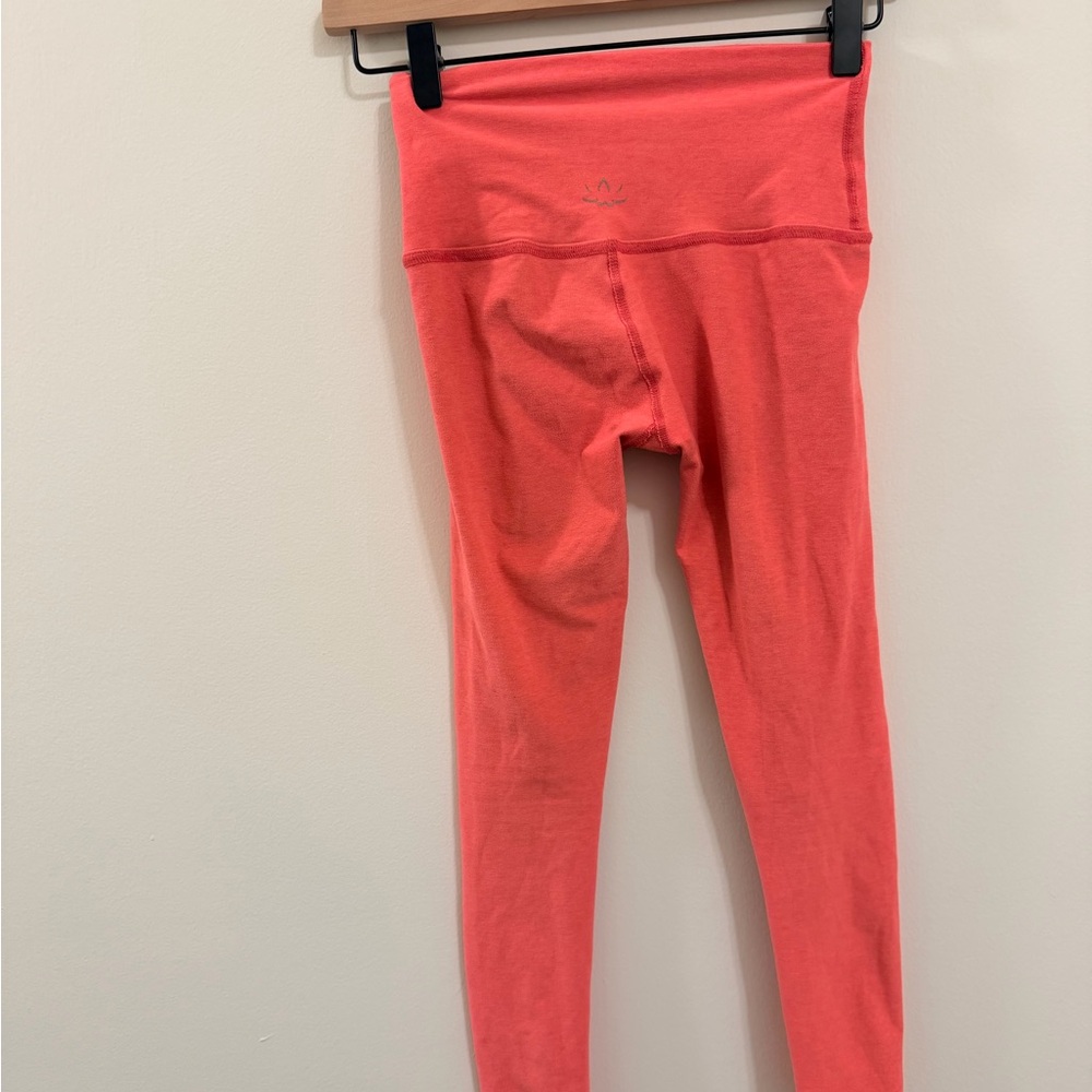 Beyond Yoga High Waisted Leggings – Coral Pink | XXS - Picture 3 of 5